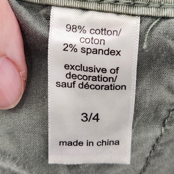 NWT Maurices Pale Olive Green Denim Slouchy Chino Rolled Cuff Pants Women's 3-4 - Picture 3 of 10